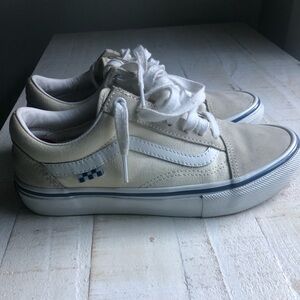 Vans off-white Pop Cush suede and canvas. Men’s 5.5/Women’s 7